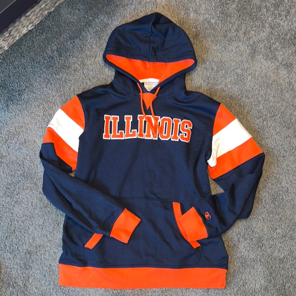 University of Illinois Champion Hoodie, size L